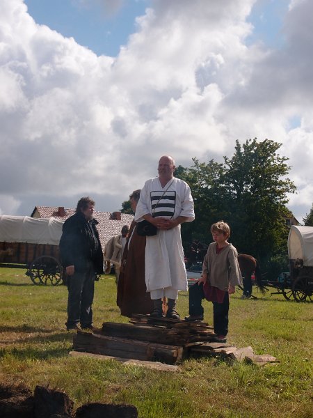p120722-007761.jpg - 19. Historischer Besiedlungszug 20122. Tag - Sachsenburg